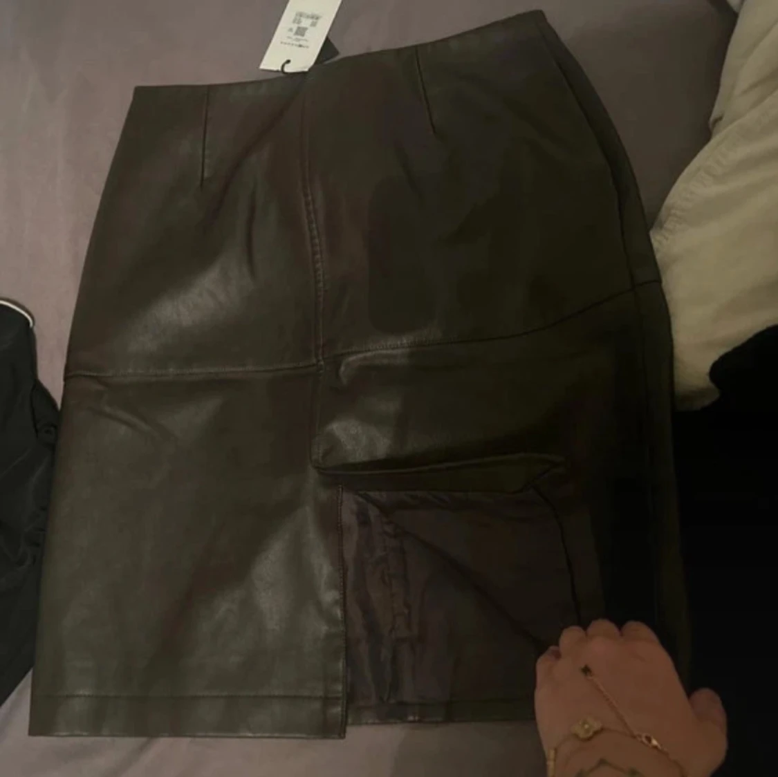 Brun skinnkjol från Bik Bok - 1