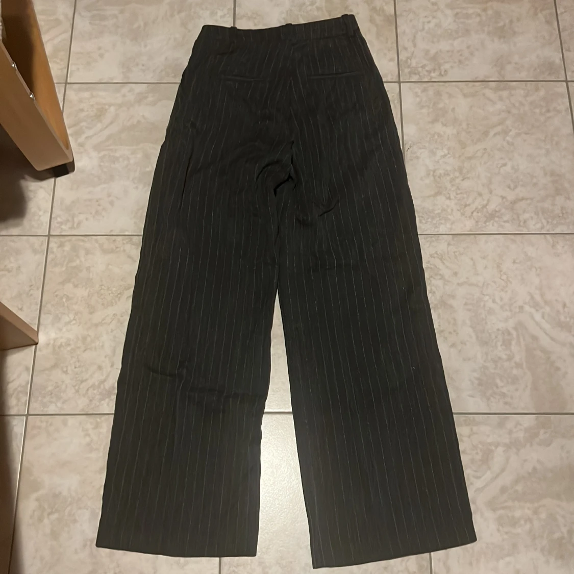 Gråa randiga kostymbyxor H&M 34 - 2