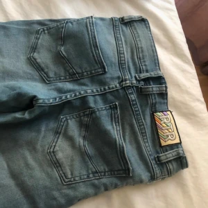 Snygga jeans  - Bilderna är lånade av tjejen jag köpte utav💞