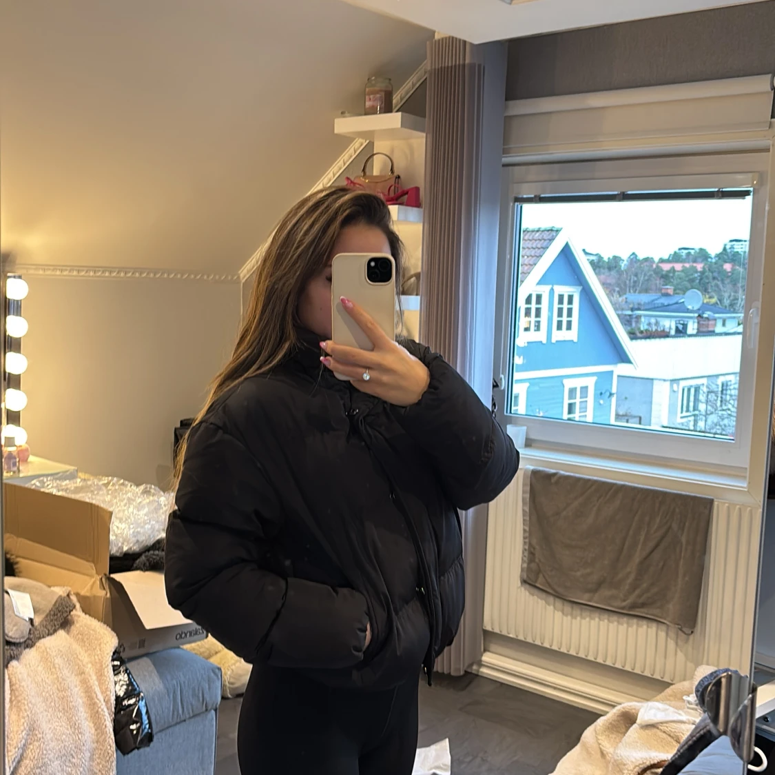 Svart pufferjacka  - 4