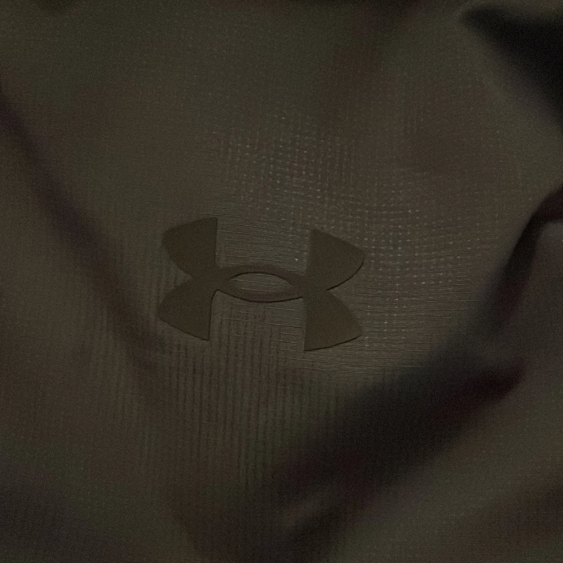 Svart vindjacka från Under Armour XS - 3