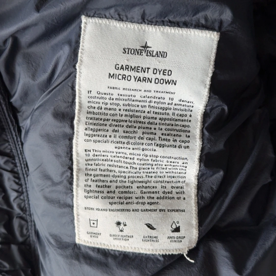 Mörkblå dunjacka från Stone Island - 4