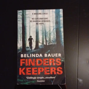 Finders Keepers - En spännande bok om ett försvunnet barn, mystiska händelser och en mörk skog. Perfekt för dig som gillar nervkittlande berättelser och vill ha en bok som är svår att lägga ifrån sig.