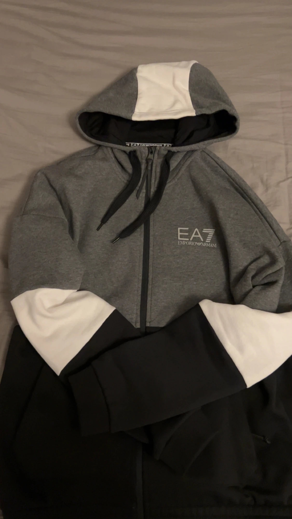 EA7 (Empirio Armani) kofta - 1