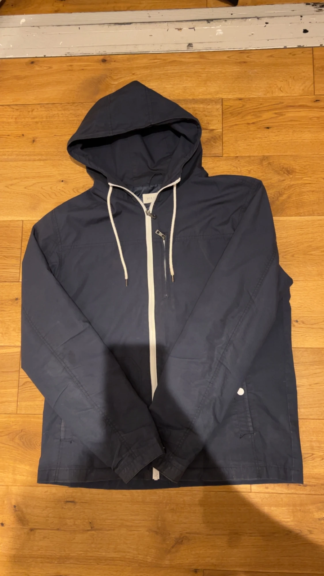 Mörkblå vindjacka från Pier One