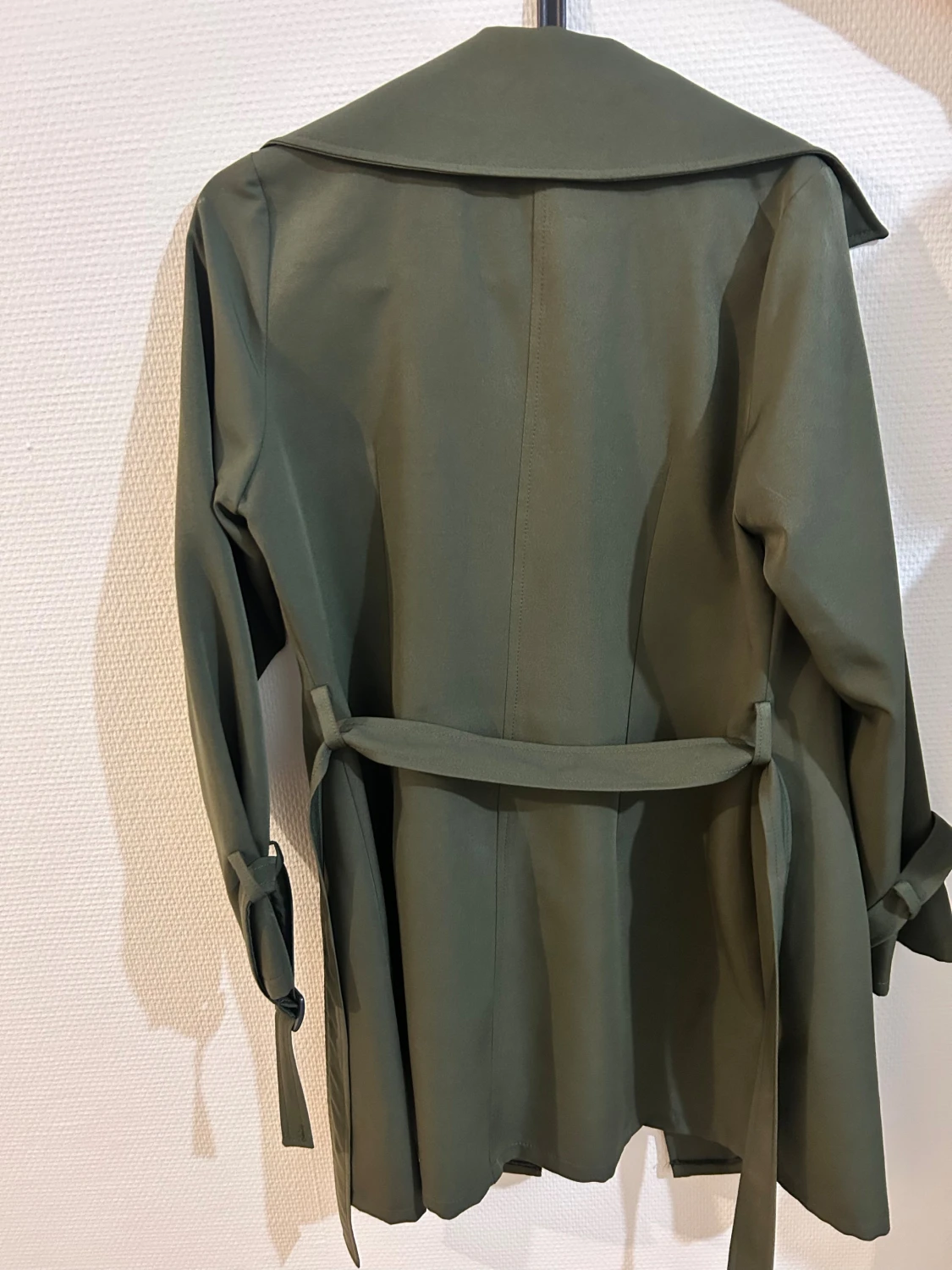 Grön trenchcoat från Coco Miss - 3