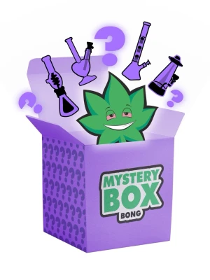 Mystery Bong Box - Mystery Bong Box innehållande olika glasbongar. Alla är tillverkade i glas och har olika former och detaljer för en unik upplevelse. Levereras komplett, inkl kopp och downpipe!