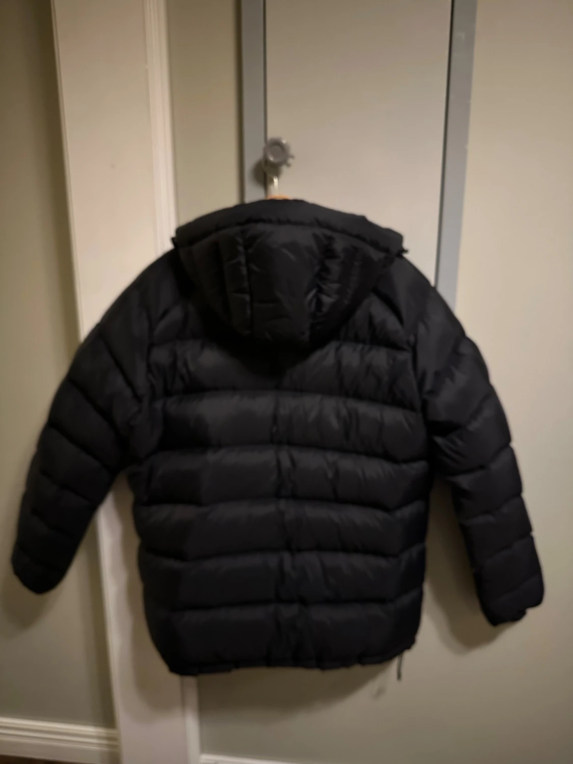 Svart dunjacka Peak Performance XL - 3