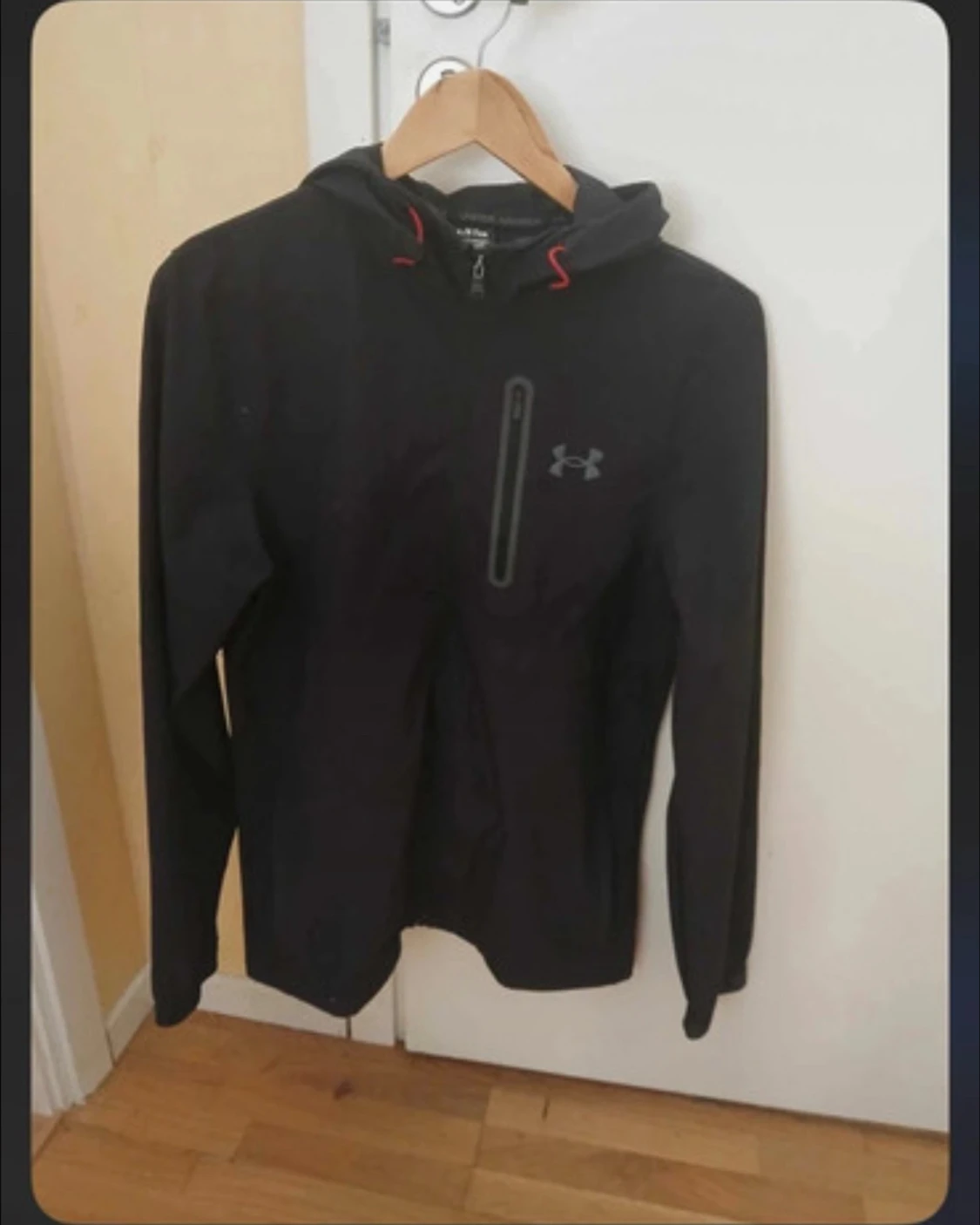 Under armour windbreaker