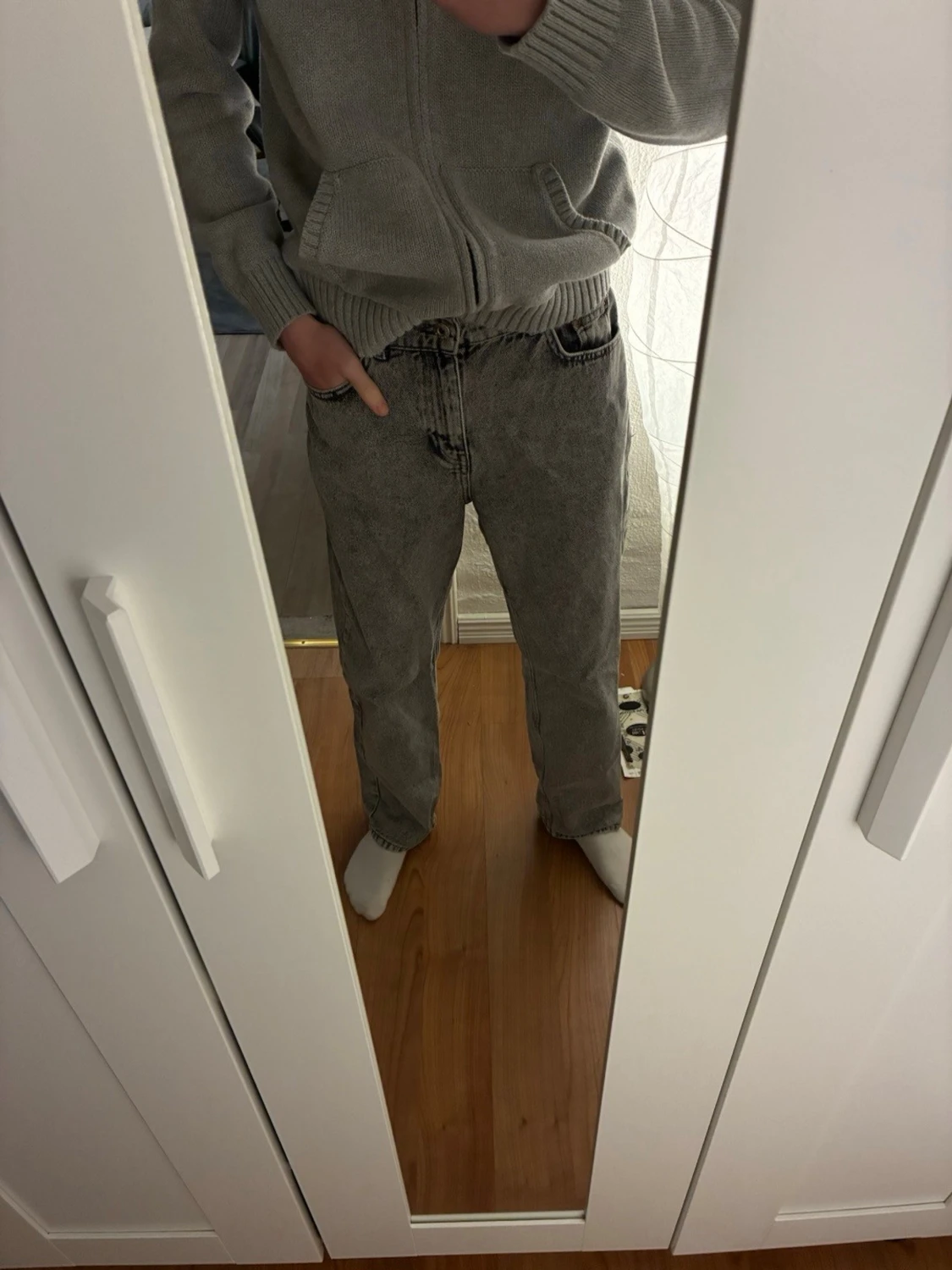 Grå straight jeans med normal passning - 2