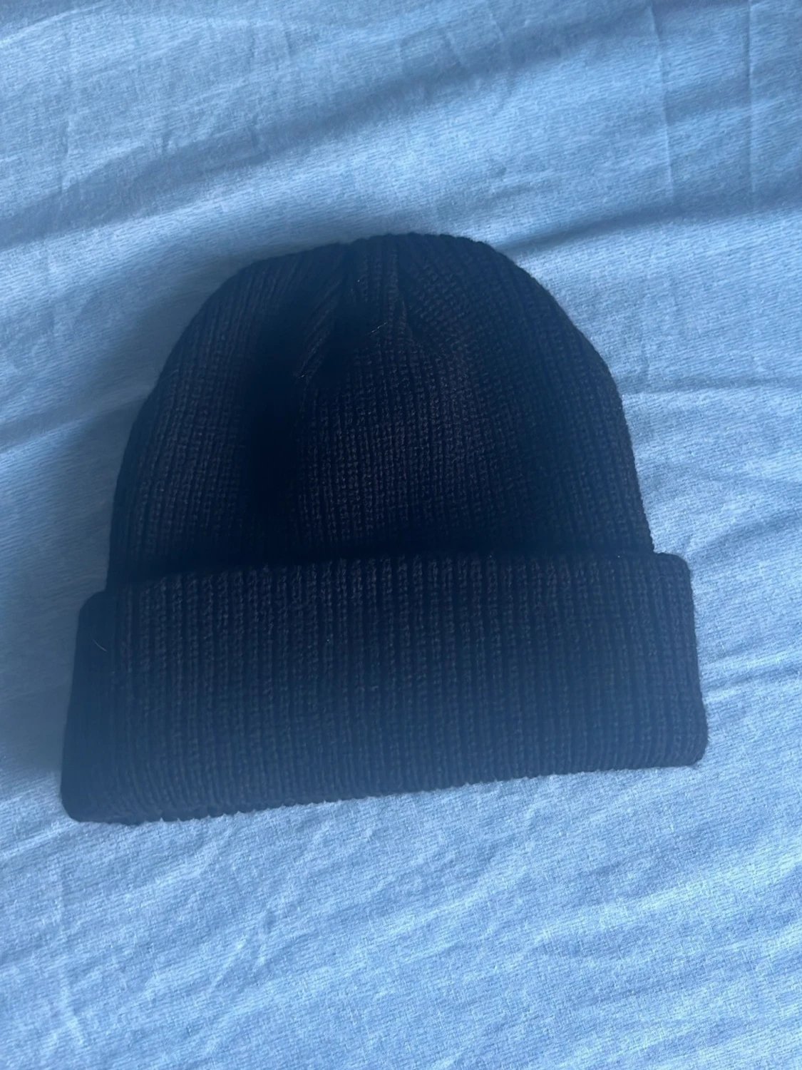 Svart stickad mössa från Prada - 1