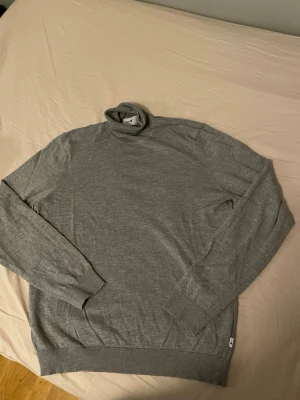 Merinoull polo - •Skick 10/10 •100% merinoull •Passar M/L