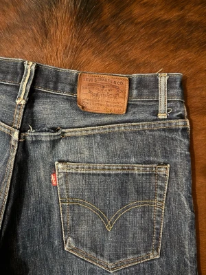 Big E Levis 501XX - Tjena! Säljer dessa vintage Levis 501XX, byxorna är i fint skick och är i storlek W34/L32, fint skick men finns lite små skavanker, hör av dig vid funderingar!🙌