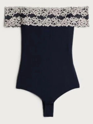 Söker i M eller L - Söker denna i M eller L och spelar ingen roll om den är blå eller svart, grön funkar också😊