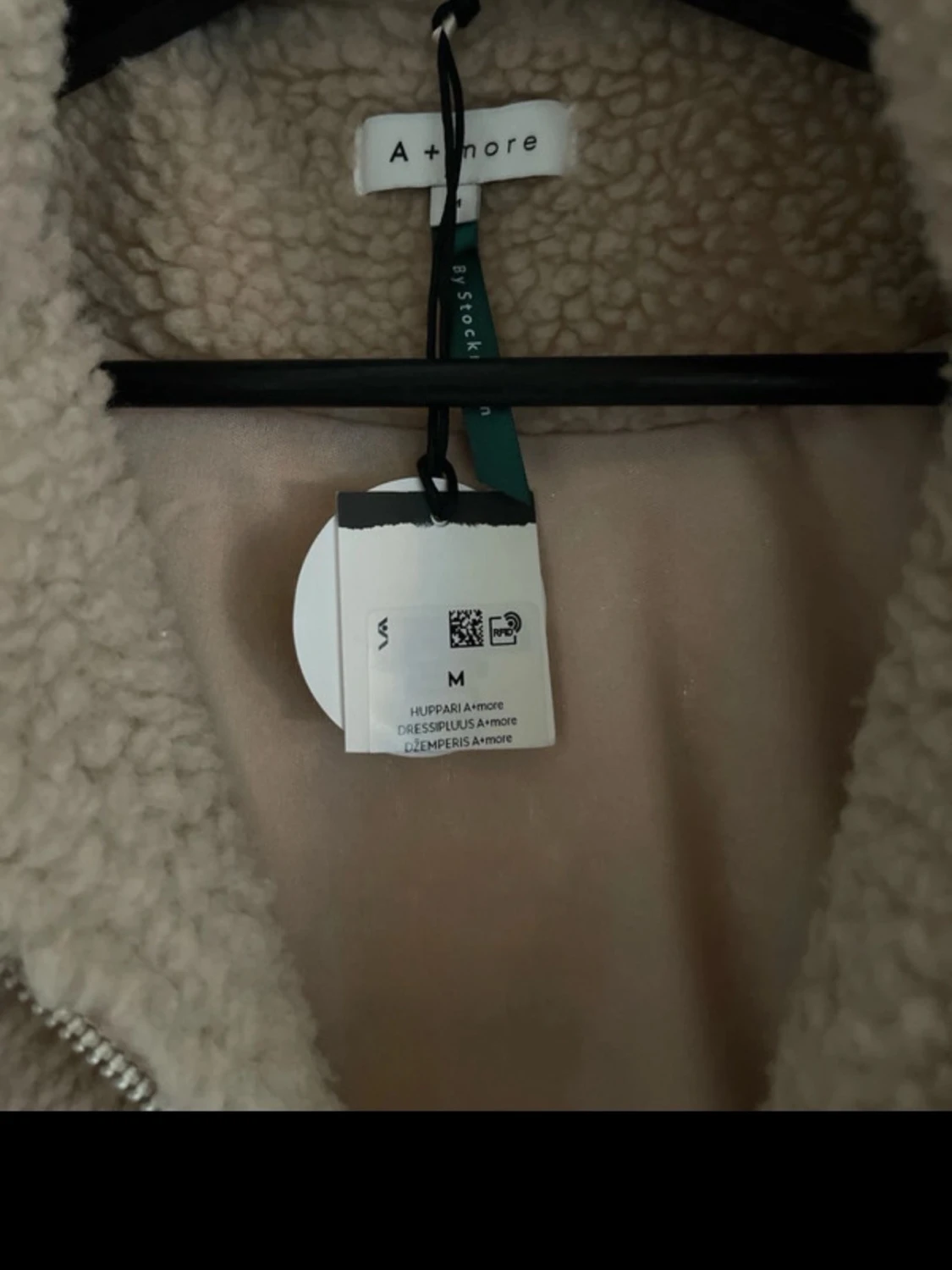 Beige teddyjacka från A+more - 3