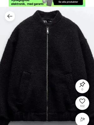 Svart teddyjacka från Zara - Slutsåld