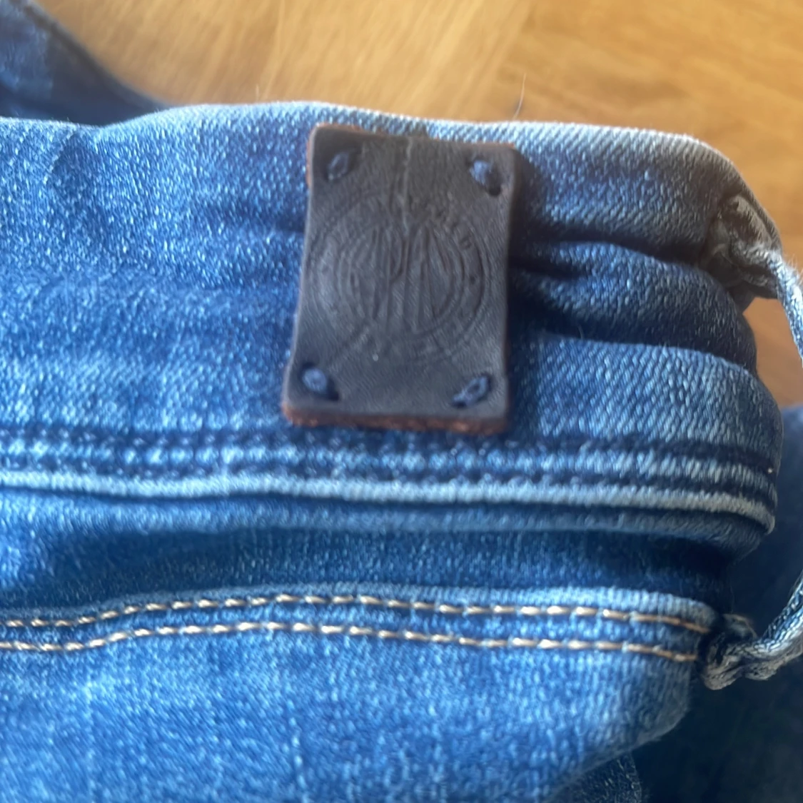 Blå bootcut jeans från Replay - 2