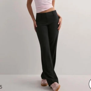 bootcut kostymbyxor  - jätte fina kostymbyxor 💋