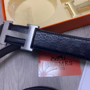 Bälte  - Dm för mer bilder