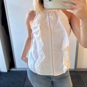Halterneck topp - Helt oanvänd topp från Zara!!