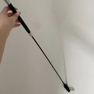 Ridspö - Ridspö, silver vid handtagen. Använt, men bra skick fortfarande. Ca 60-65cm! Skriv för mer bilder😊