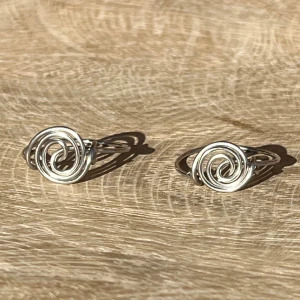 Ringar - Handgjorda ringar av rostfritt stål 🌀💍🌀      1 st för 50kr/2 st för 80kr