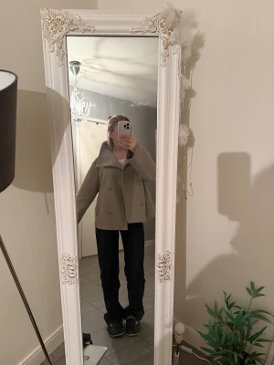 Bubbelroom kappa - Hej! Säljer denna kappan nu för att jag köpt en annan. Har används men har inga hål och defekter. Den är ifrån bubbelroom