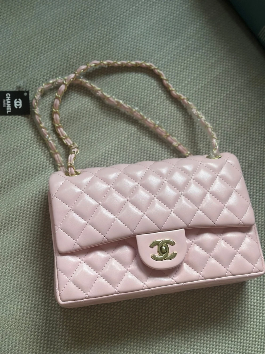 Rosa quiltad Ch@nel  axelväska i skinn - 1