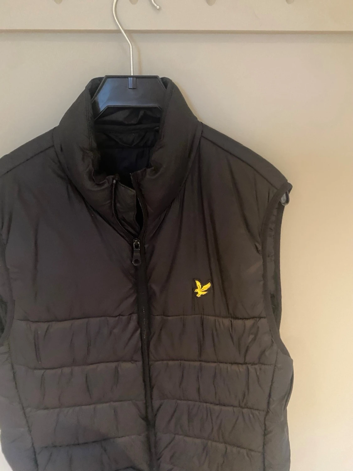 Svart dunväst från Lyle & Scott - 2