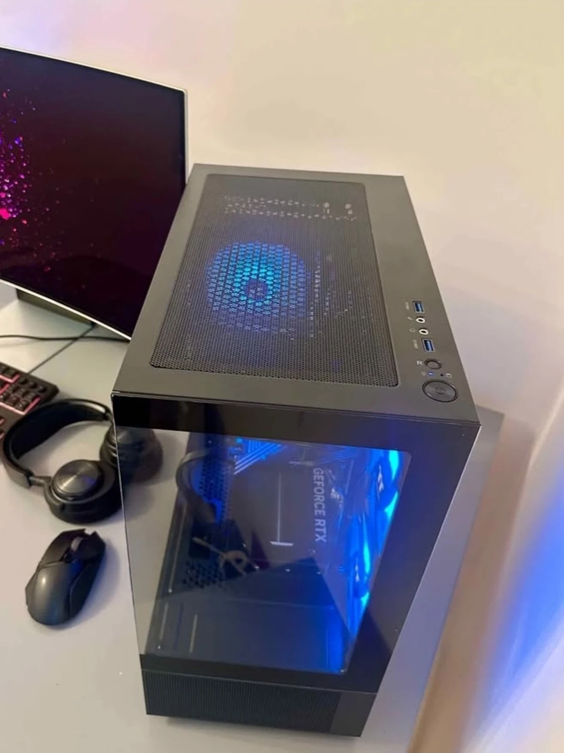 Thermaltake Gaming PC med Gigabyte GeForce RTX - 6