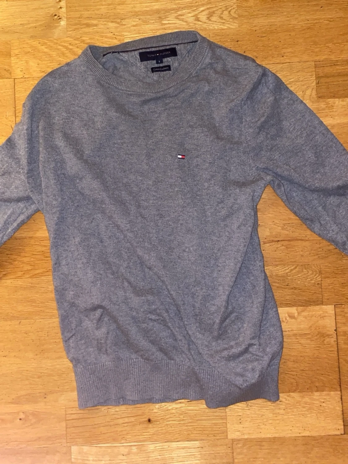 Grå tröja från Tommy Hilfiger S