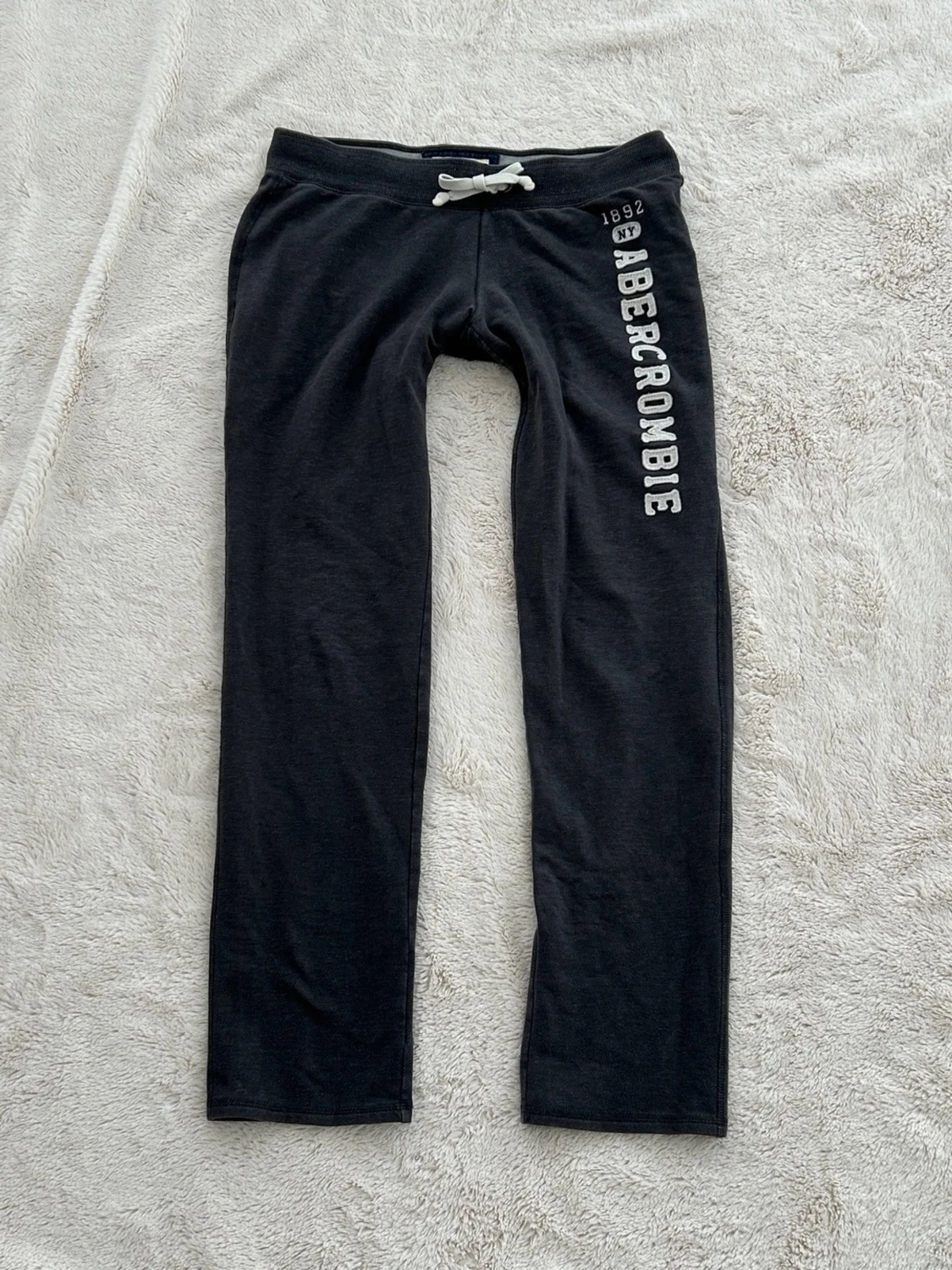 Abercrombie & fitch lågmidjade byxor 