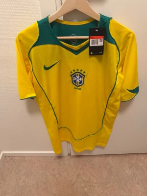 Brasilien tröja  - Brasiliens vm tröja 2002 retro 