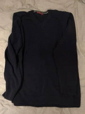 Sweater - Superfin sweater från REDWOOD i storlek XL, men jag skulle säga att den passar som en L ✨