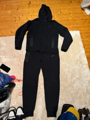 Nike tech fleece - Nike tech fleece