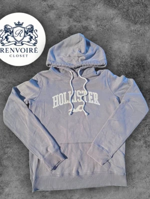 Hollister hoodie  - Riktigt fet o vintage Hollister hoodie som är väldigt sällsynt och efterfrågad, passar xs o någon 165-175