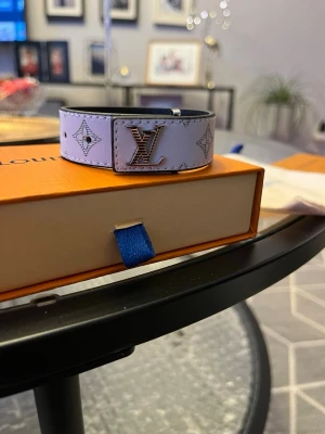 LV armband  - LV armband, skriv om du är intresserad!!