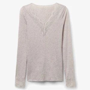 Intimissmi Kashmir tröja  - Använd 2 gånger ny skick och så fin o skön