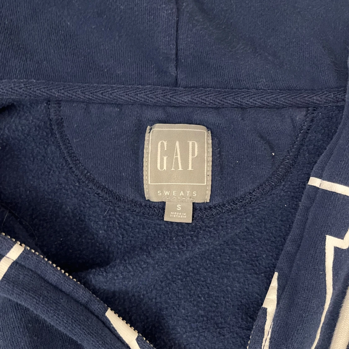 Marinblå zipup från GAP - 2