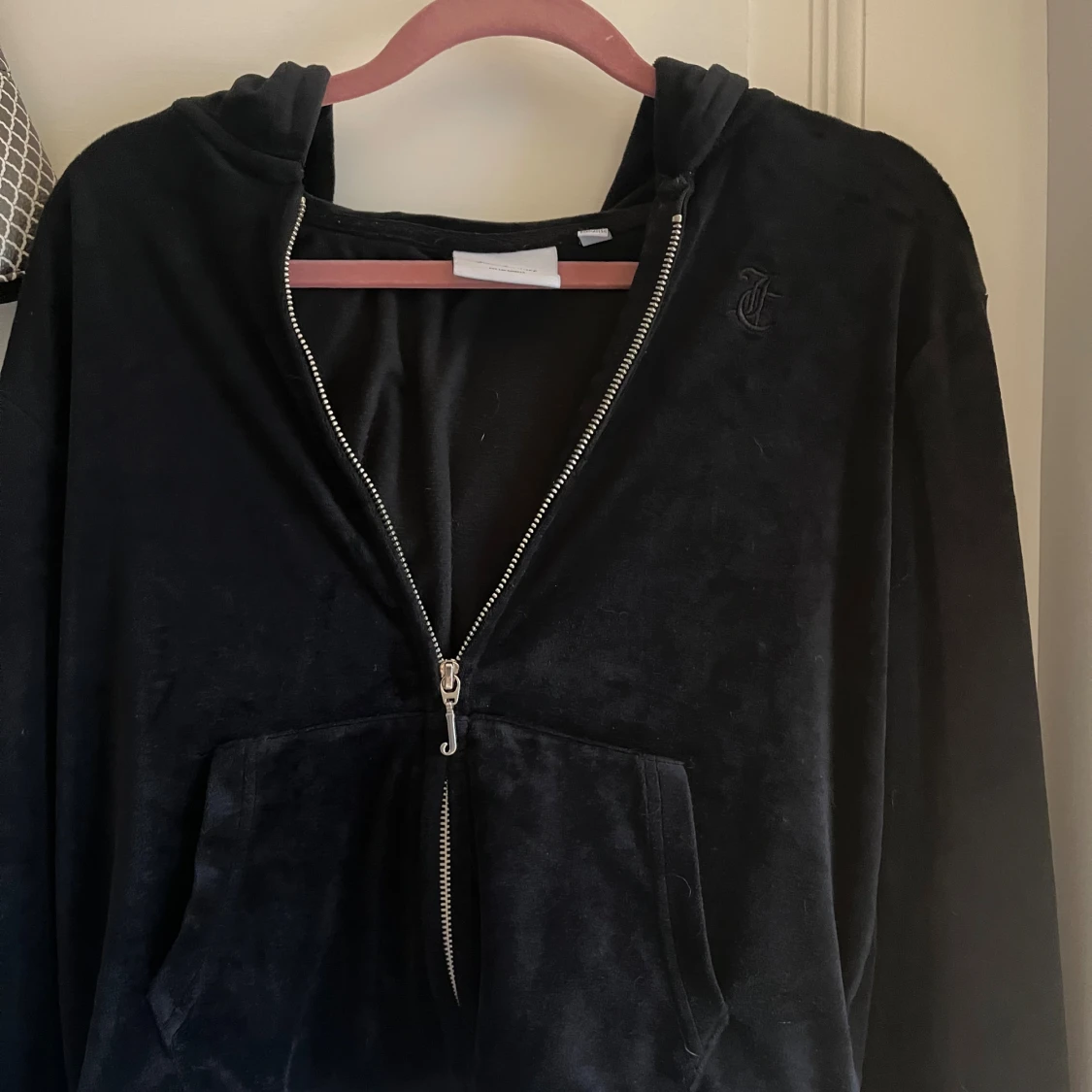 Svart velourhoodie från Juicy Couture