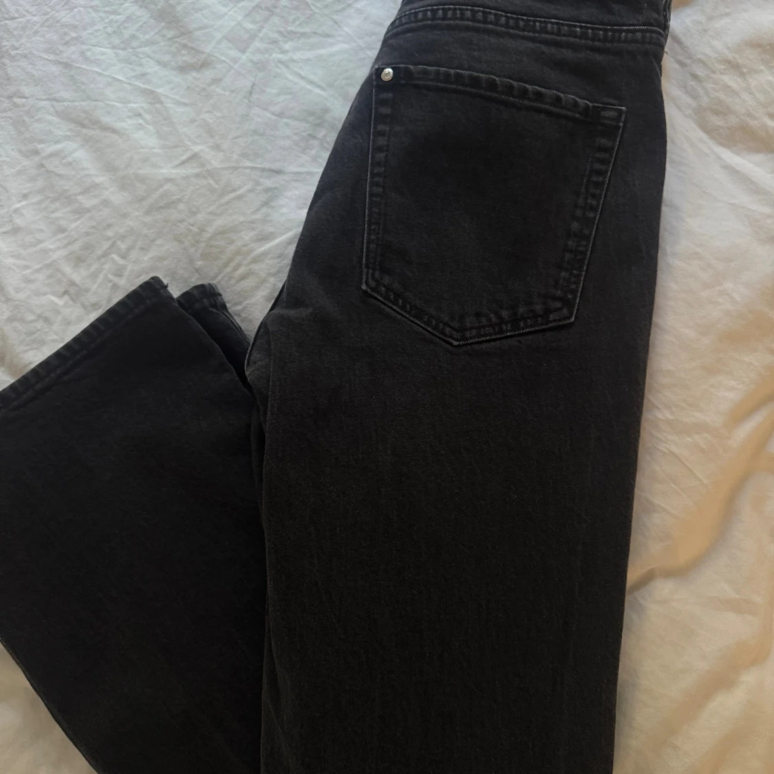 Svarta bootcut jeans från &Denim - 2