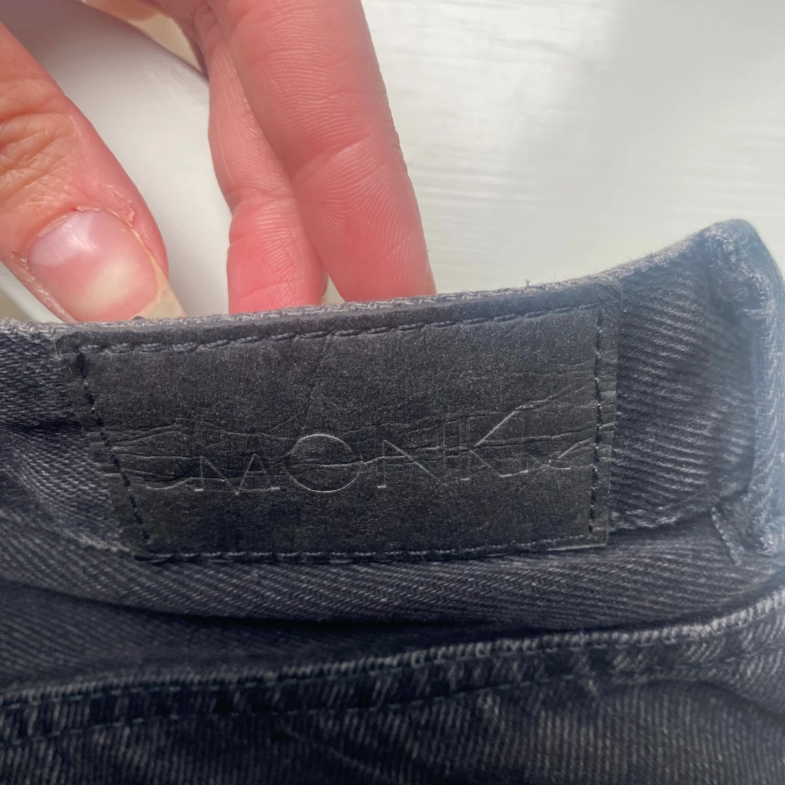 Svarta raka jeans från Monki, stl 26 - 2