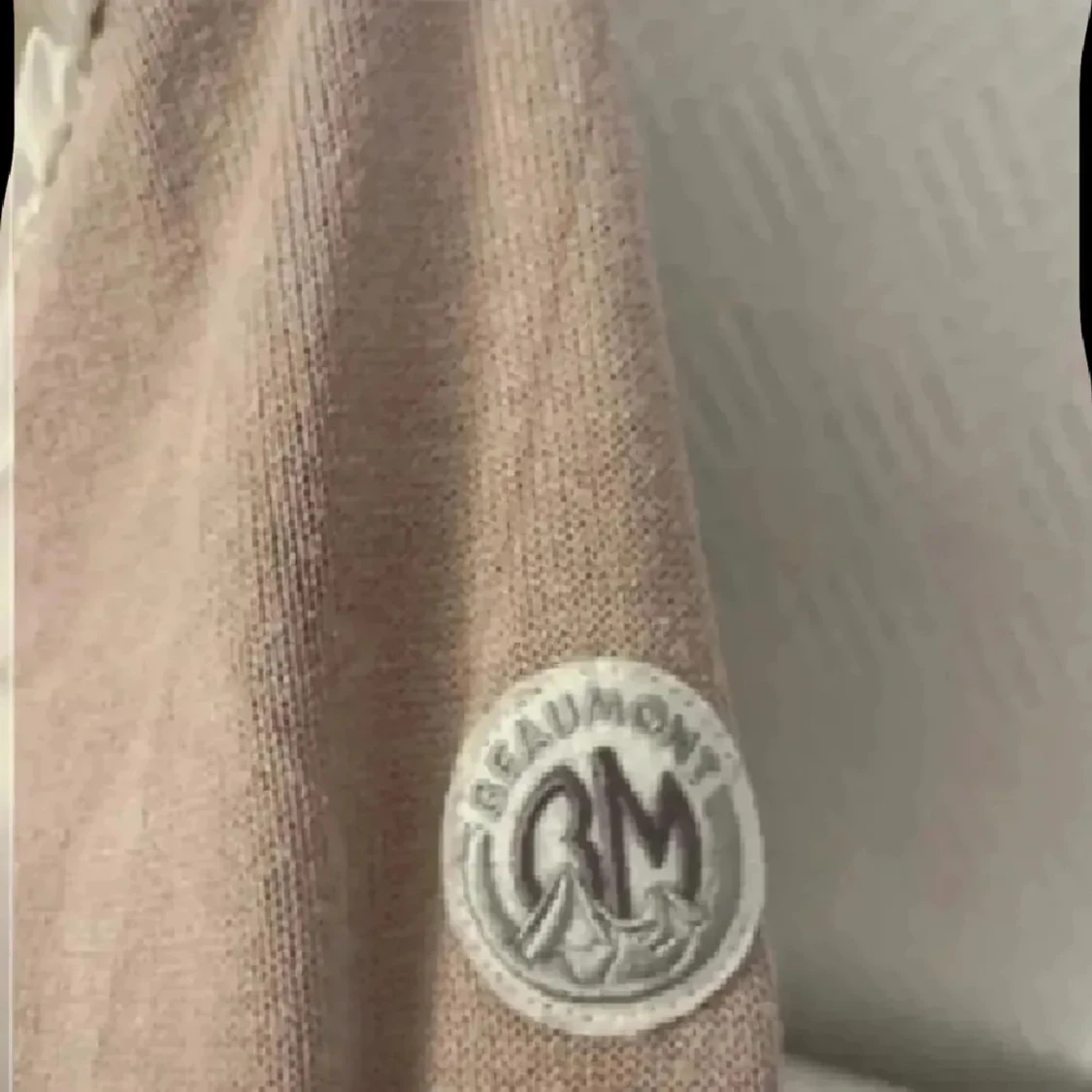 Quiltad beige kofta från Beaumont - 1