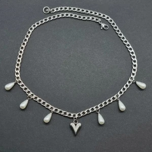 Handgjort halsband  - Rostfritt stål🎀 Längd-44cm 