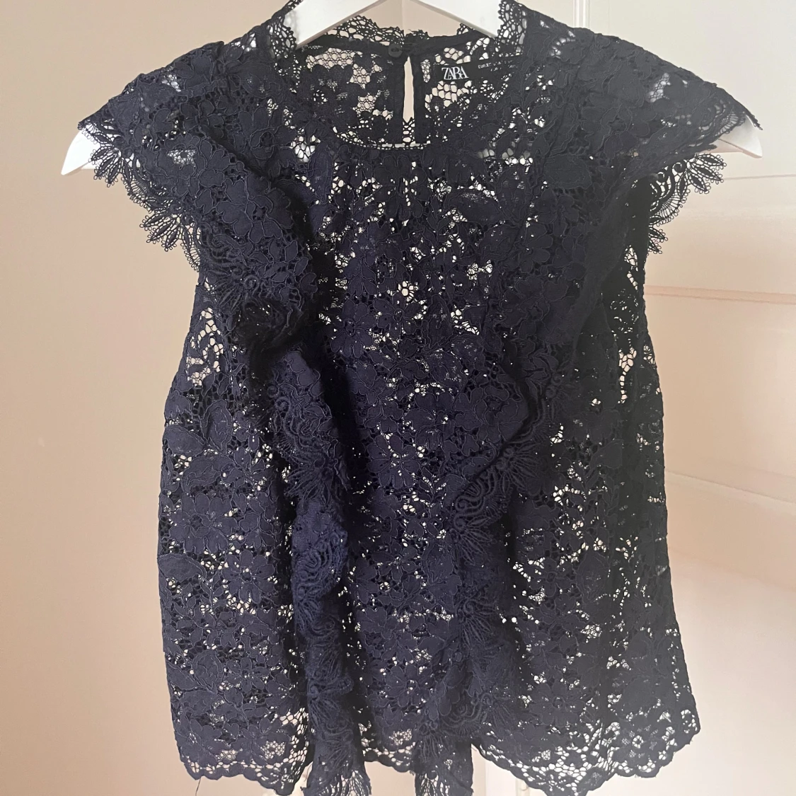 Broderad topp zara