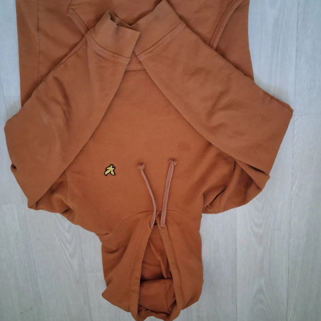 Brun hoodie från Lyle & Scott - 1