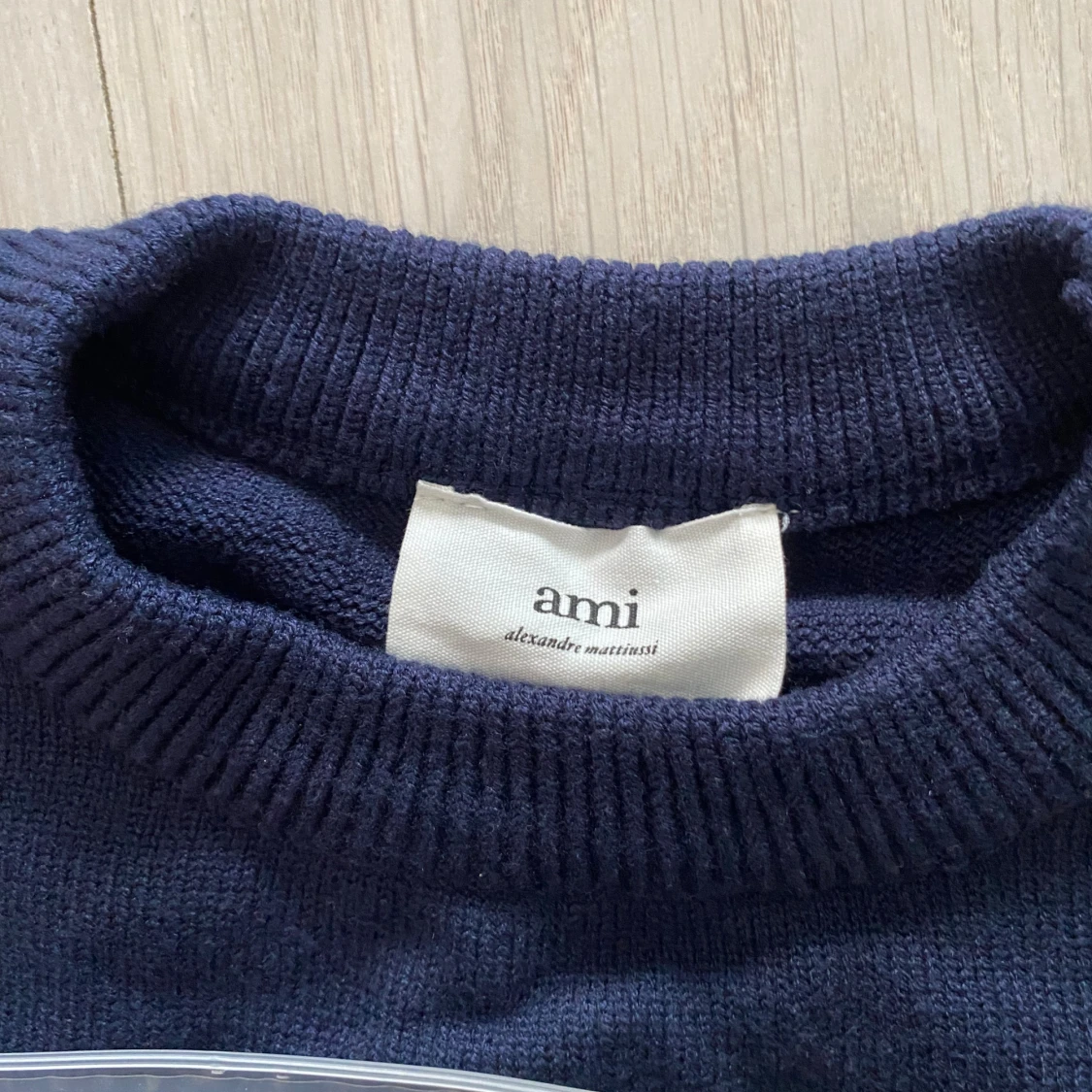 Mörkblå stickad tröja från Ami - 1