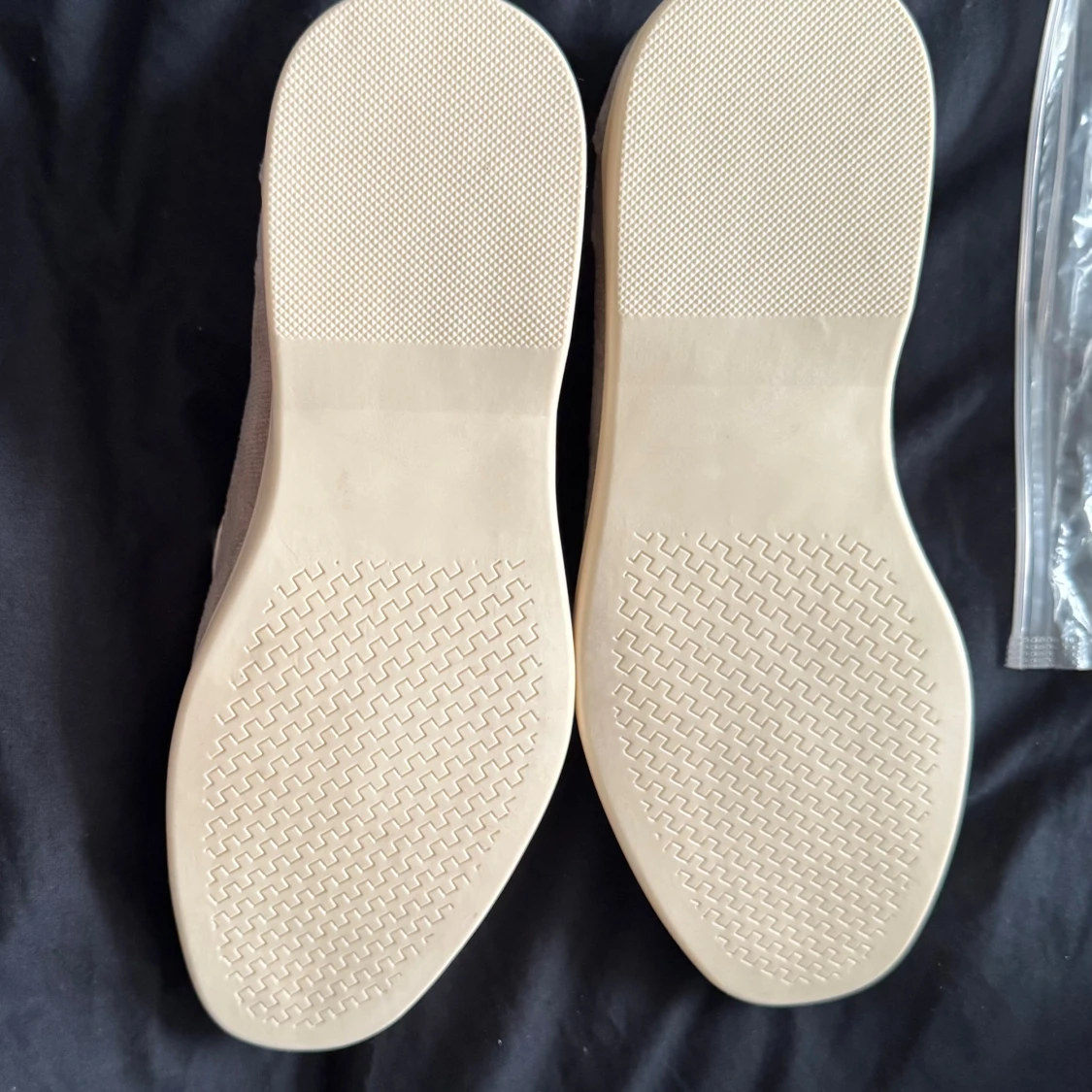 Beige mockaloafers från Old Money - 3