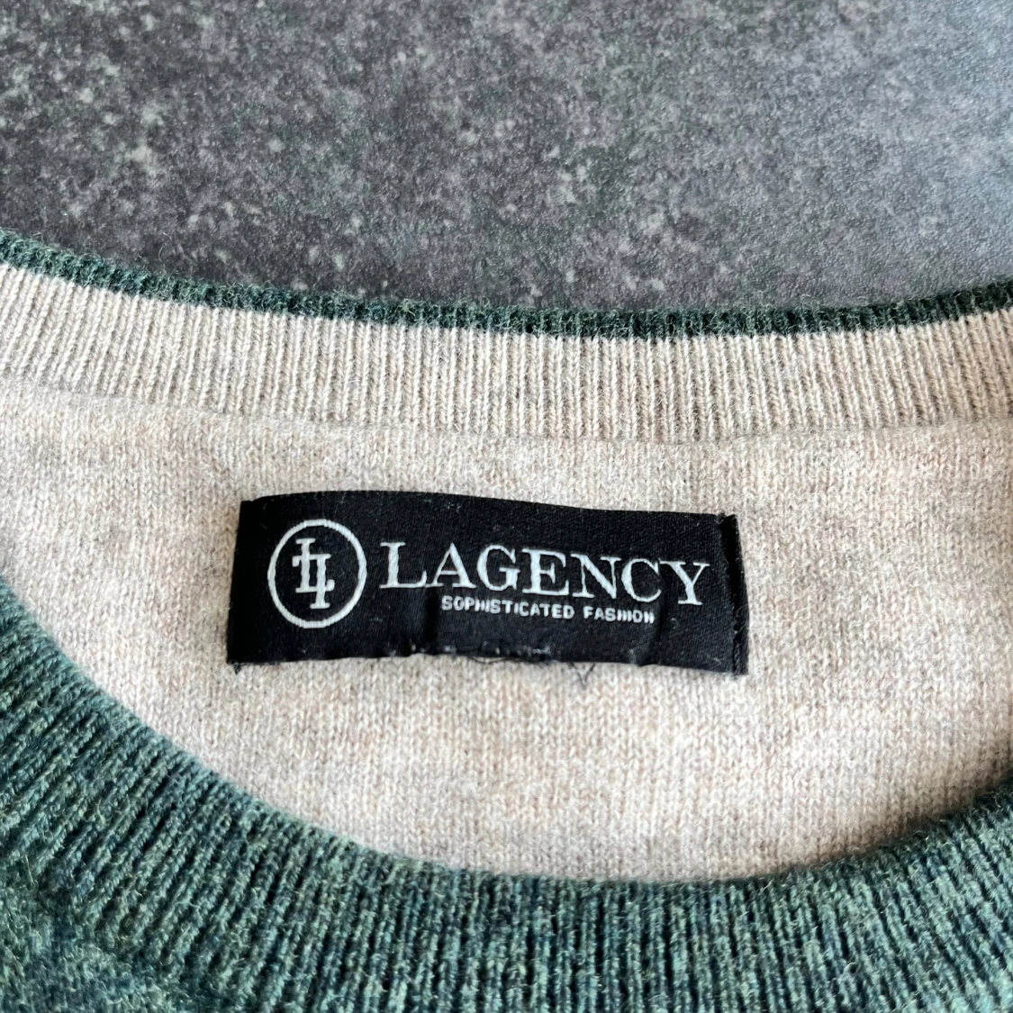 Grön stickad merinoull tröja - 1