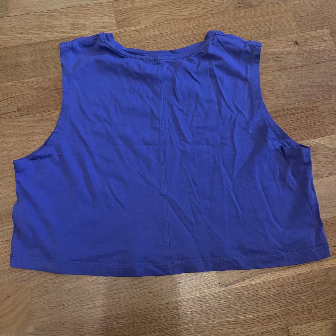 Lila croppad linnetopp från Divided H&M - 1